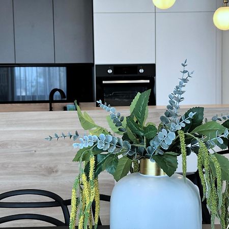 Amuse Me Aparthotel Kielce Bagian luar foto