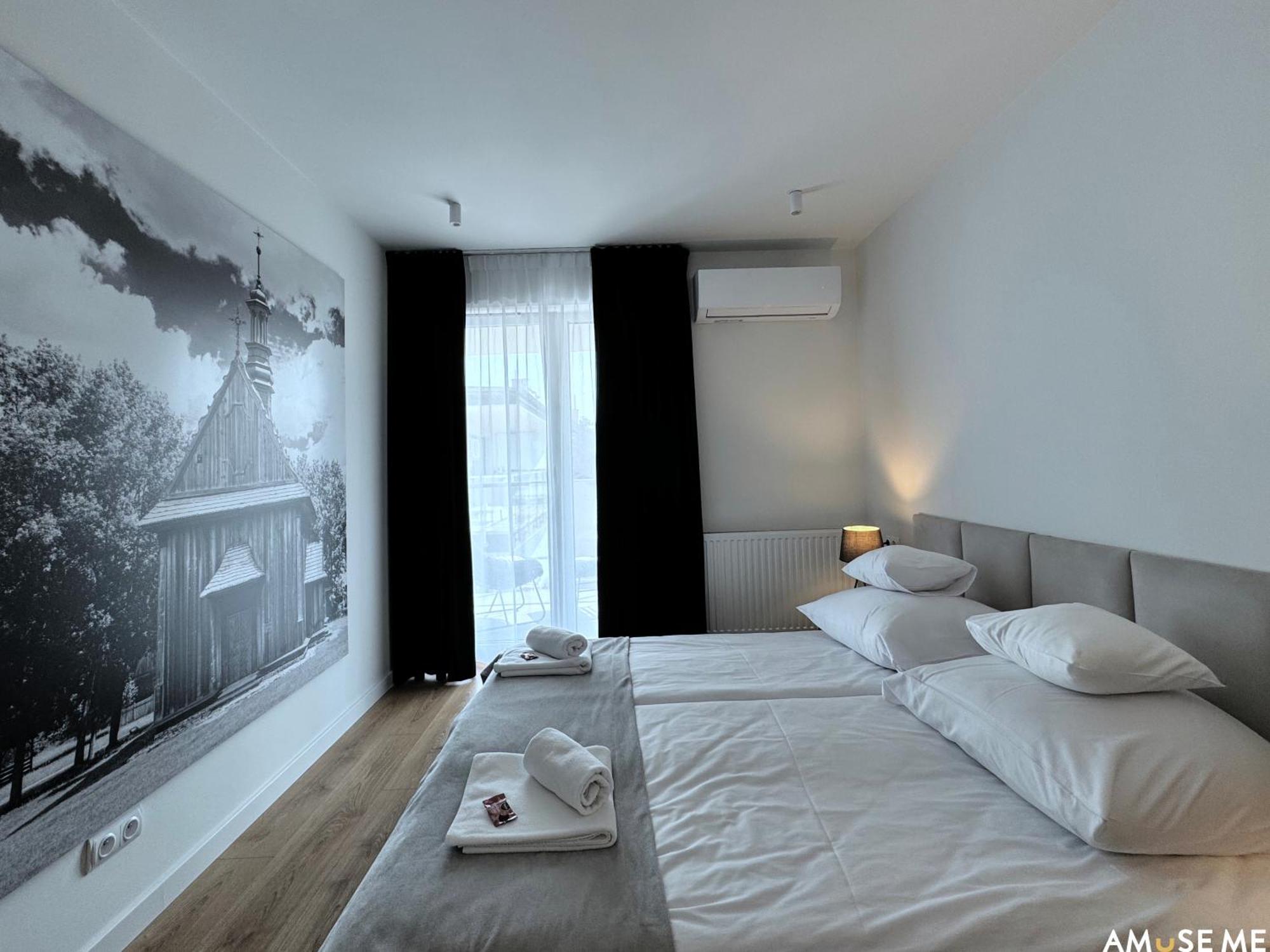 Amuse Me Aparthotel Kielce Bagian luar foto