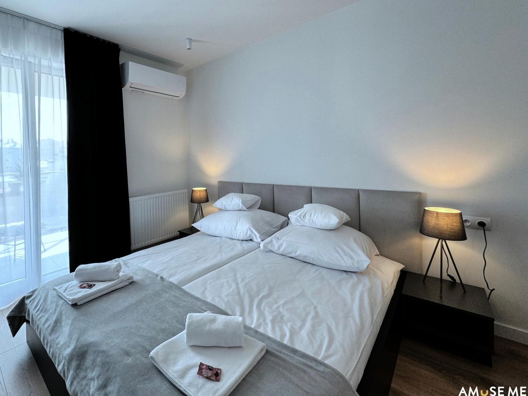 Amuse Me Aparthotel Kielce Bagian luar foto