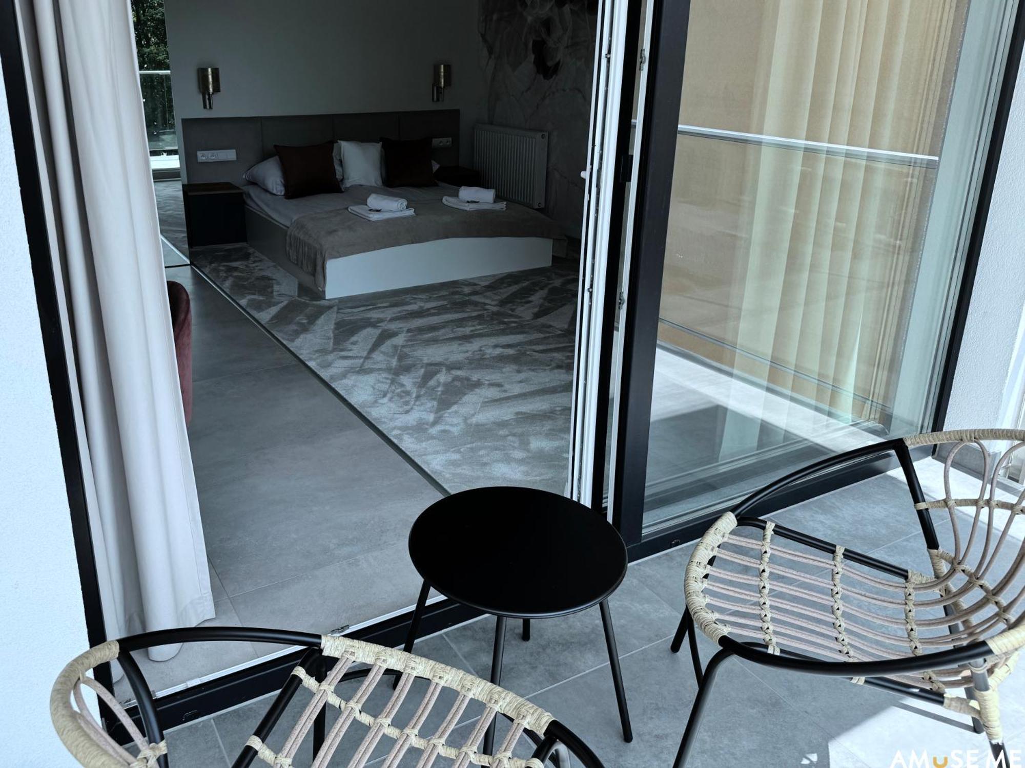 Amuse Me Aparthotel Kielce Bagian luar foto