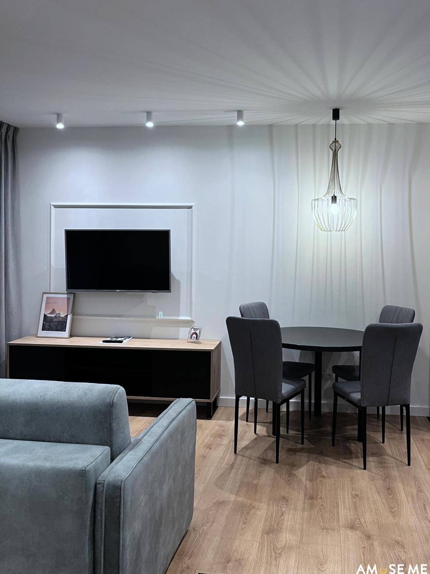 Amuse Me Aparthotel Kielce Bagian luar foto